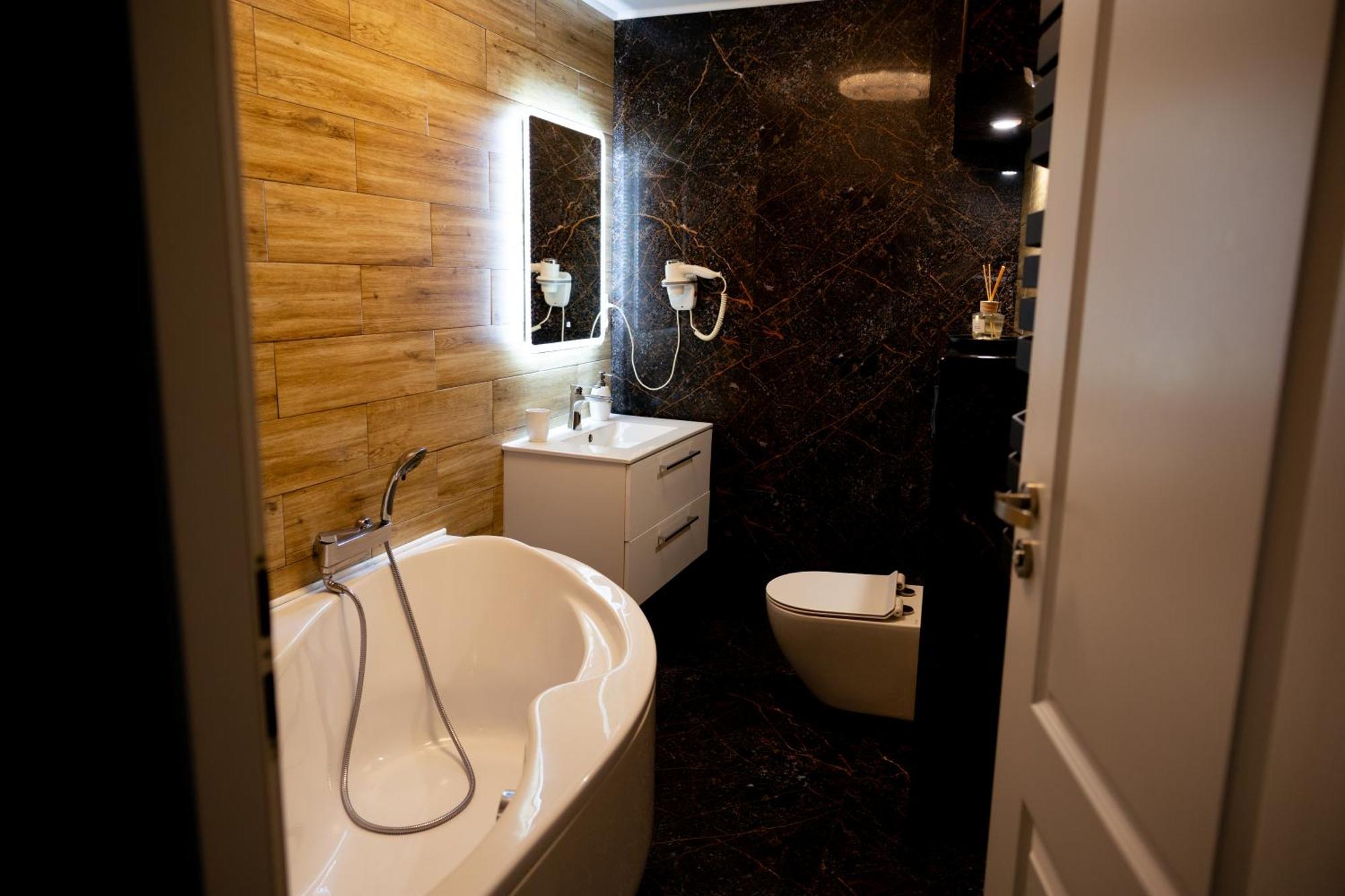 Apartament Martyna Kłodzko Buitenkant foto